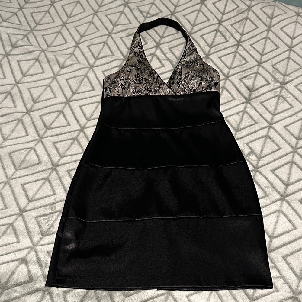 Elegant Black Backless Dress